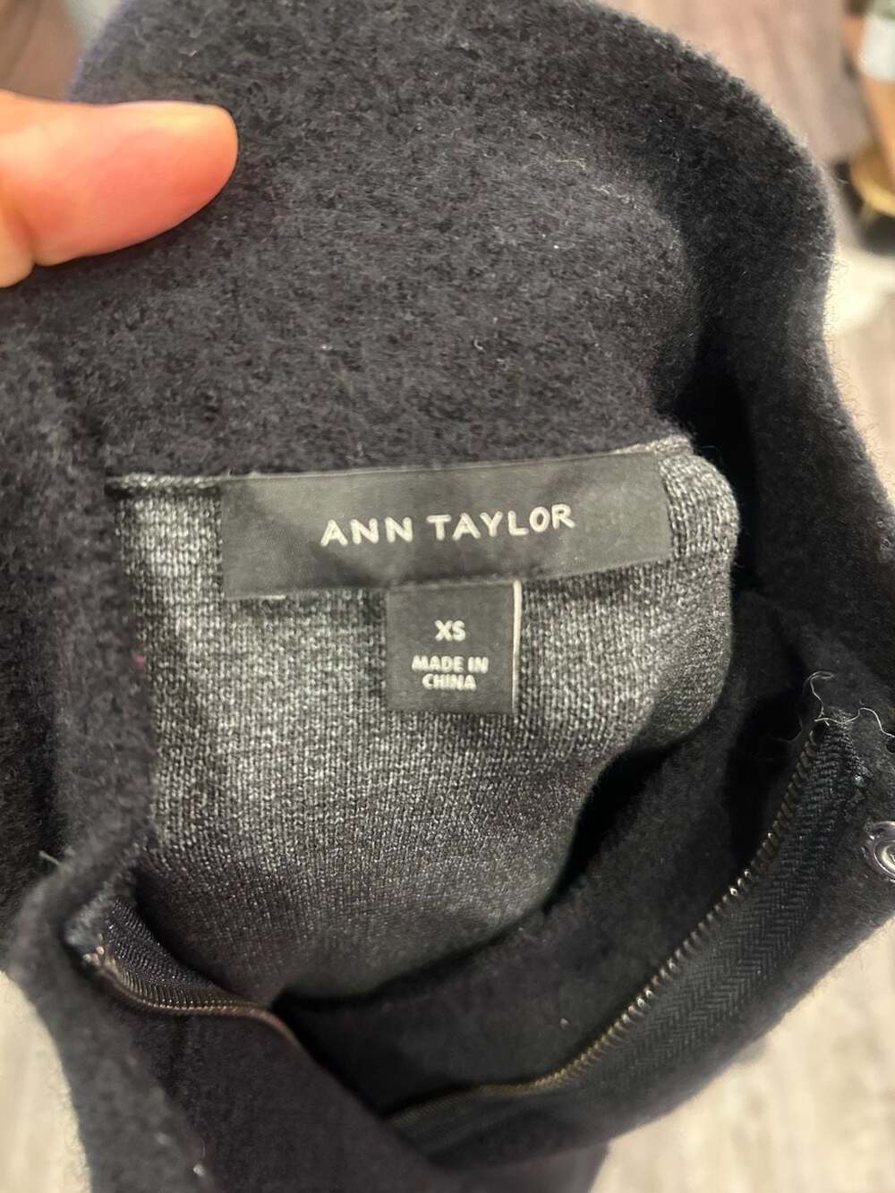 Ann Taylor Two-Tone Colorblock Full Zip Sweater Coat XS - Picture 3 of 5